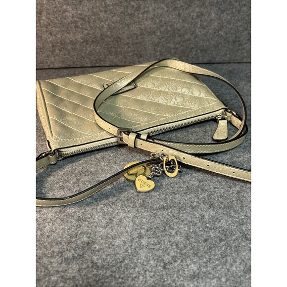 Guess Quilted Crossbody Bag Monogram Adjustable Champagne Color Quilted Leather - Picture 1 of 12